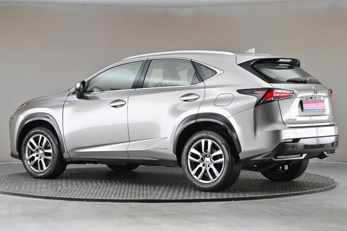Lexus NX 300h 2016