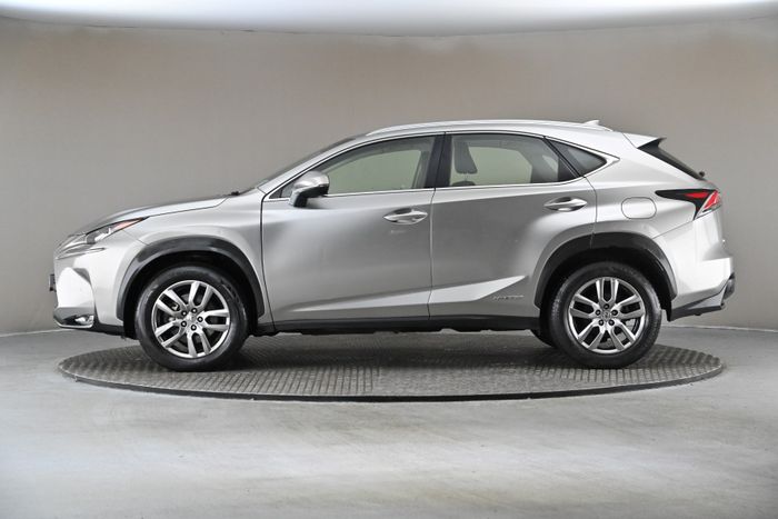 Lexus NX 300h 2016