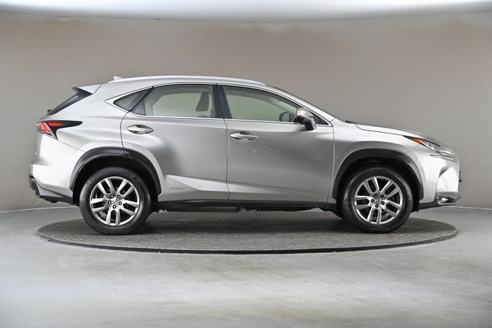 Lexus NX 300h 2016