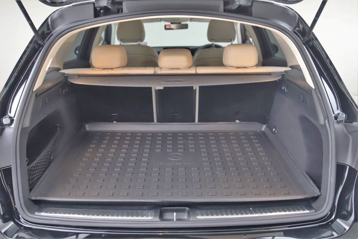 Mercedes-Benz GLC-Class 2022