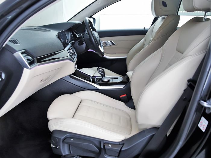 BMW 3 Series 2021