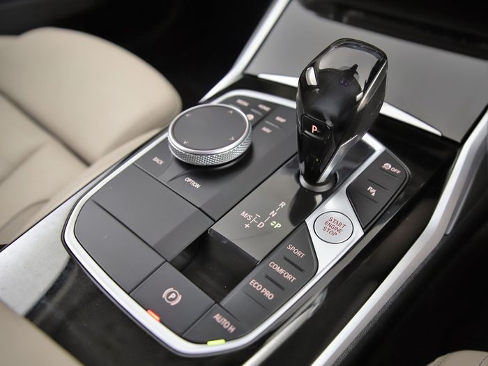 BMW 3 Series 2021