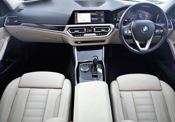 BMW 3 Series 2021