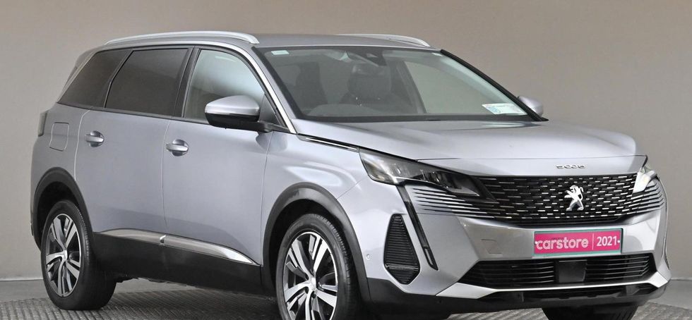 Peugeot 5008 2021