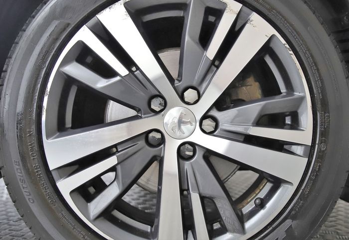 Peugeot 5008 2021