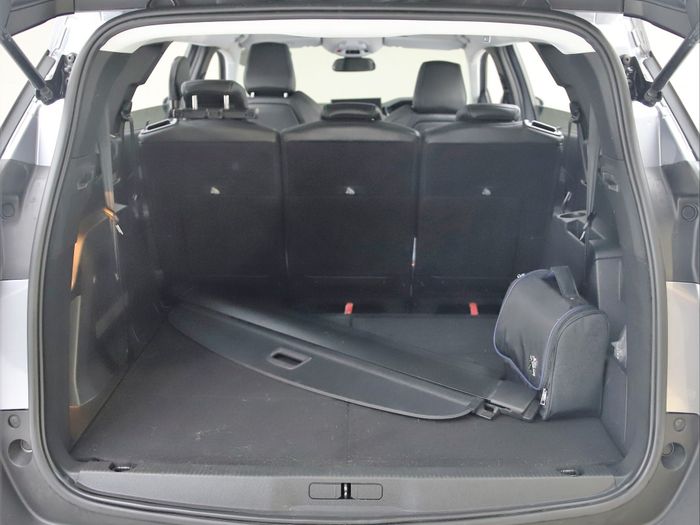 Peugeot 5008 2021