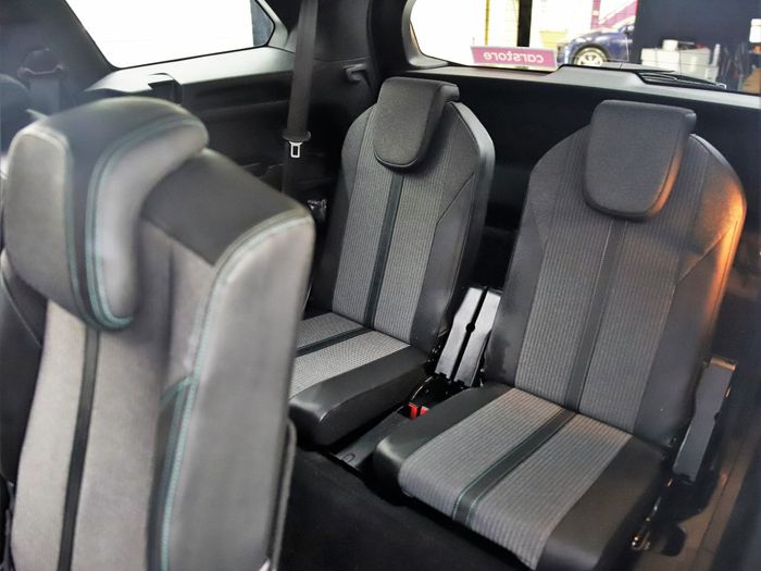 Peugeot 5008 2021