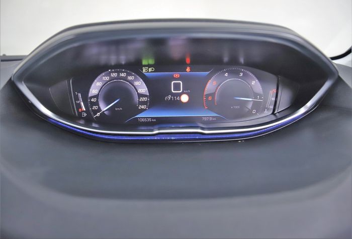 Peugeot 5008 2021