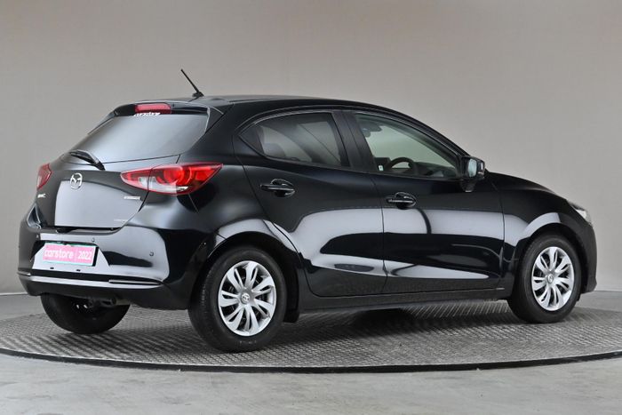 Mazda 2 2022