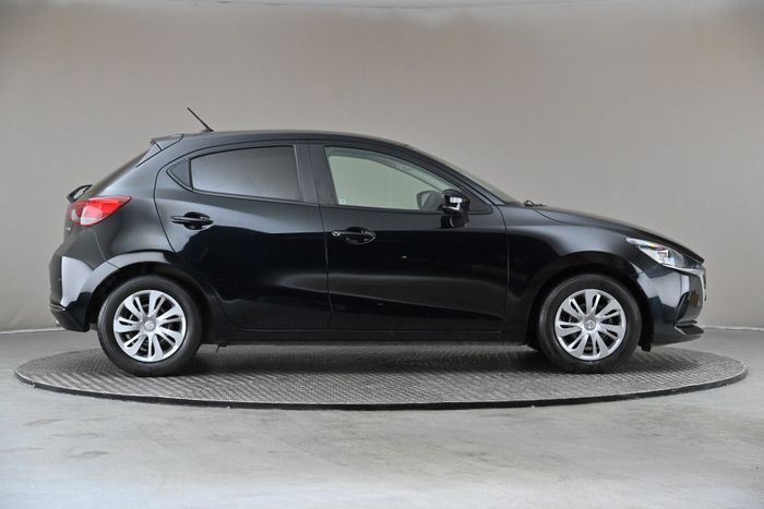 Mazda 2 2022
