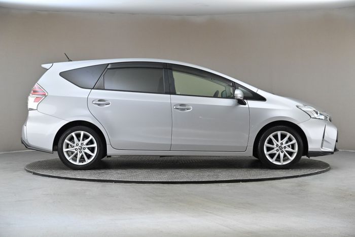 Toyota PRIUS+ 2020