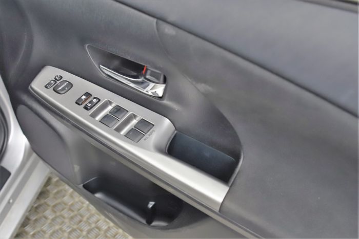 Toyota PRIUS+ 2020