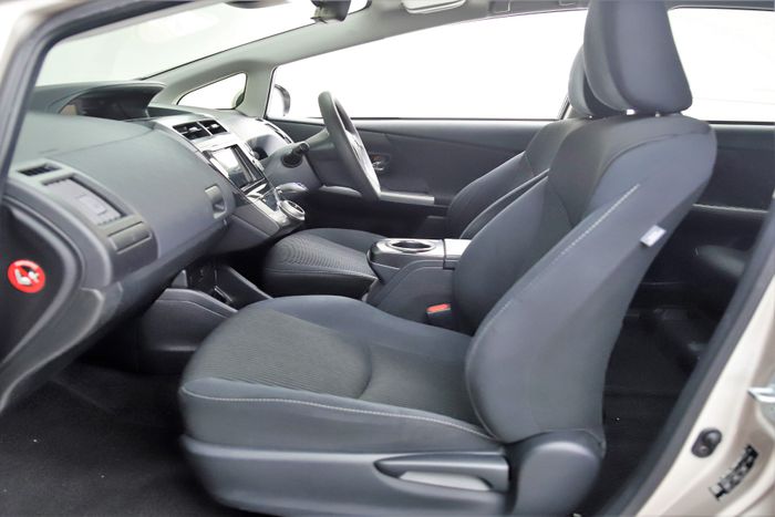 Toyota PRIUS+ 2020