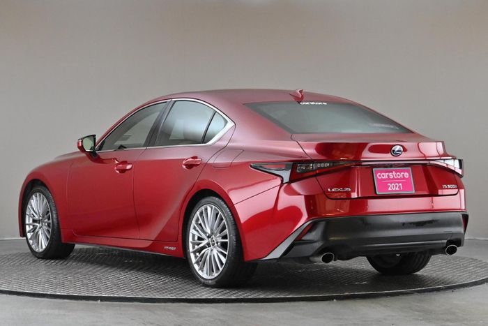 Lexus IS300h 2021
