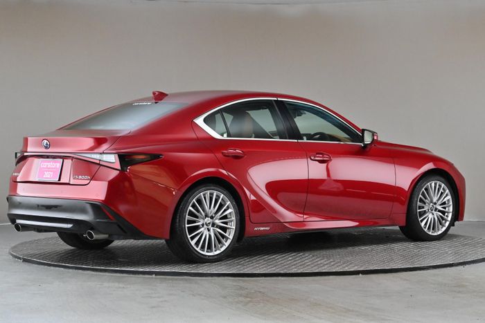 Lexus IS300h 2021