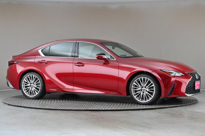 Lexus IS300h 2021