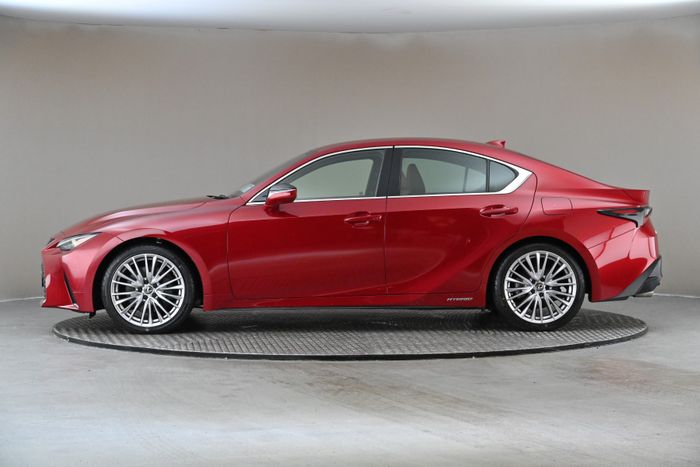 Lexus IS300h 2021
