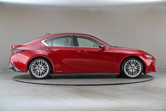 Lexus IS300h 2021
