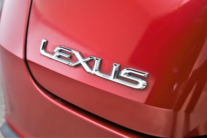 Lexus IS300h 2021