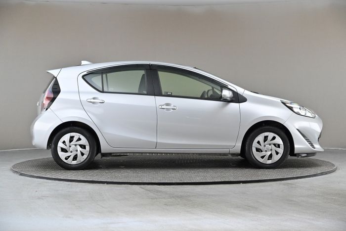 Toyota Aqua 2021