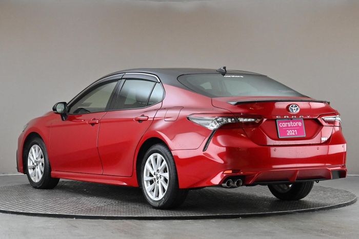 Toyota Camry 2021