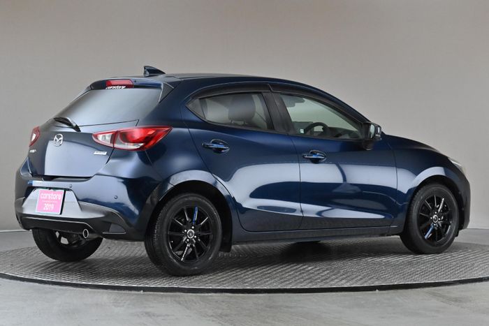 Mazda 2 2019