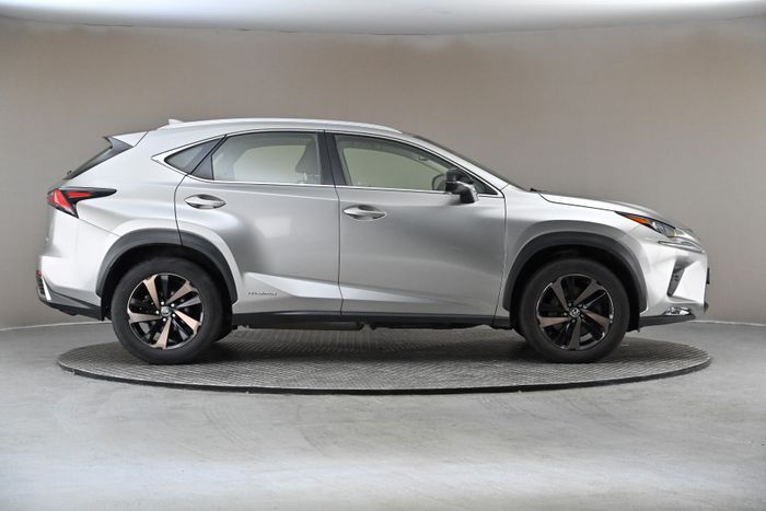 Lexus NX 2019
