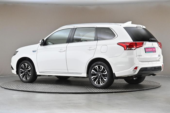 Mitsubishi Outlander 2016