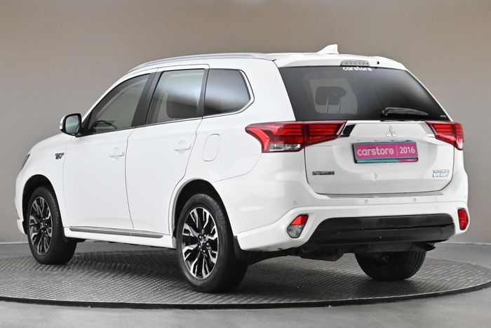 Mitsubishi Outlander 2016