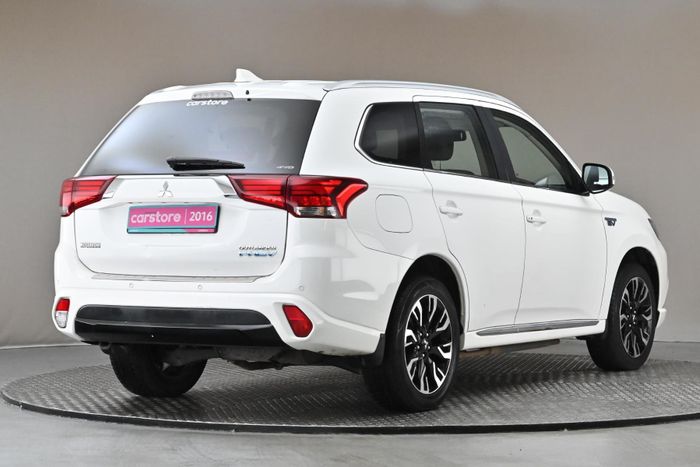 Mitsubishi Outlander 2016