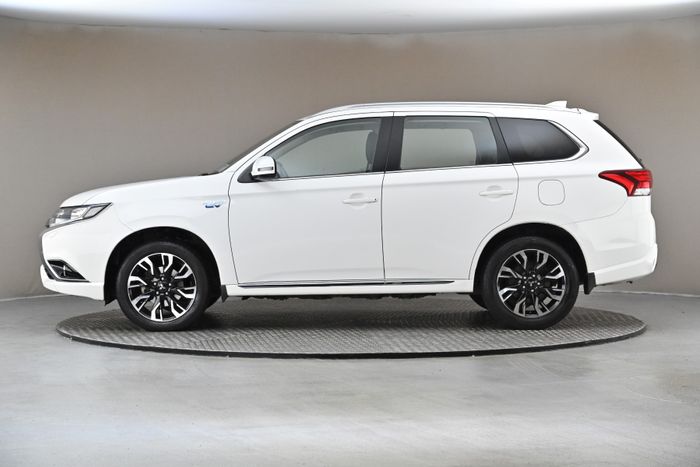 Mitsubishi Outlander 2016