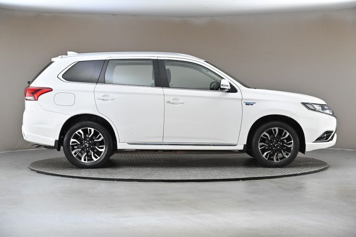 Mitsubishi Outlander 2016