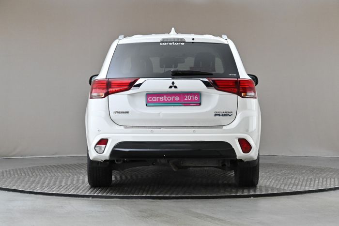 Mitsubishi Outlander 2016