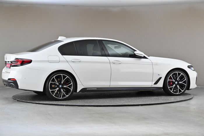 BMW 5 Series 2022
