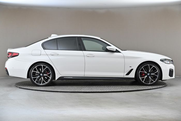 BMW 5 Series 2022