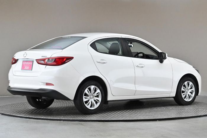 Mazda 2 2020
