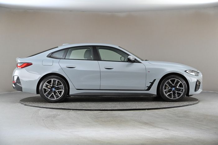 BMW i4 2023