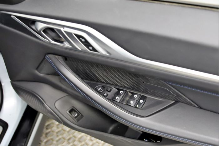 BMW i4 2023