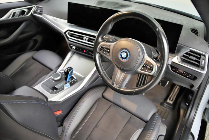 BMW i4 2023