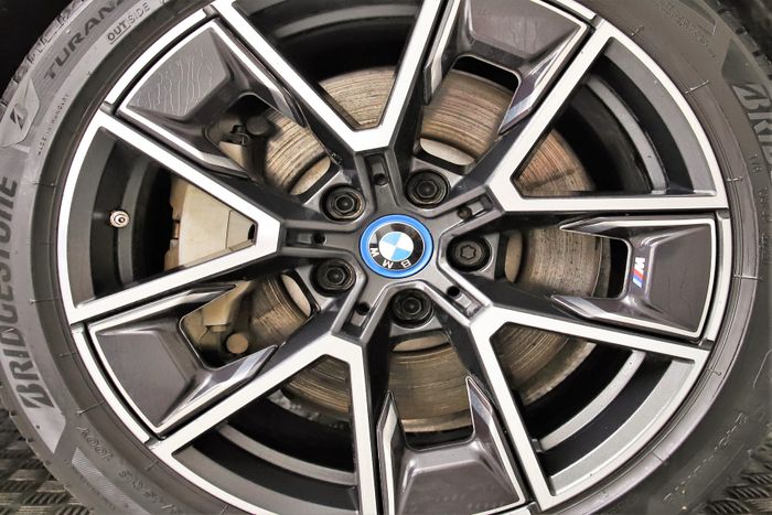 BMW i4 2023
