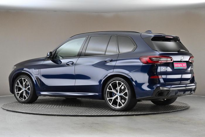 BMW X5 2021