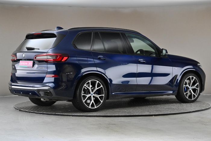 BMW X5 2021