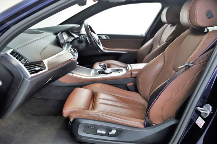 BMW X5 2021