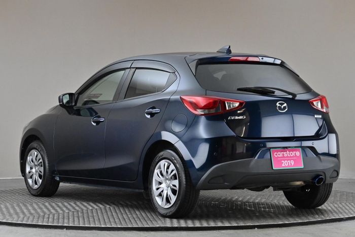Mazda 2 2019