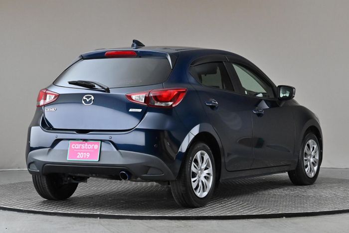 Mazda 2 2019