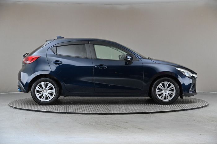 Mazda 2 2019