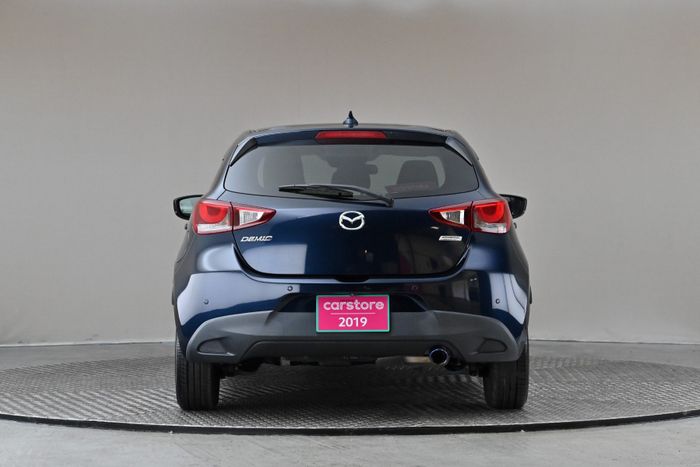Mazda 2 2019