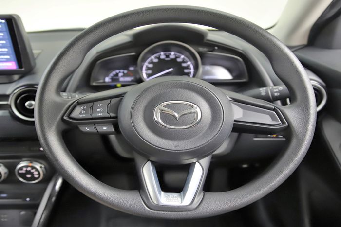 Mazda 2 2019