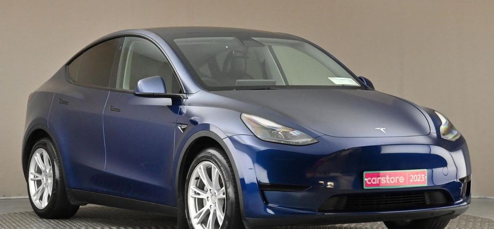 Tesla Model Y 2023