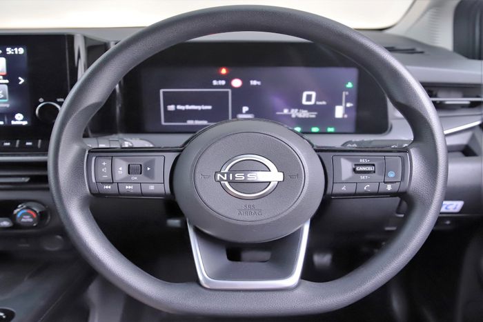 Nissan NOTE 2023